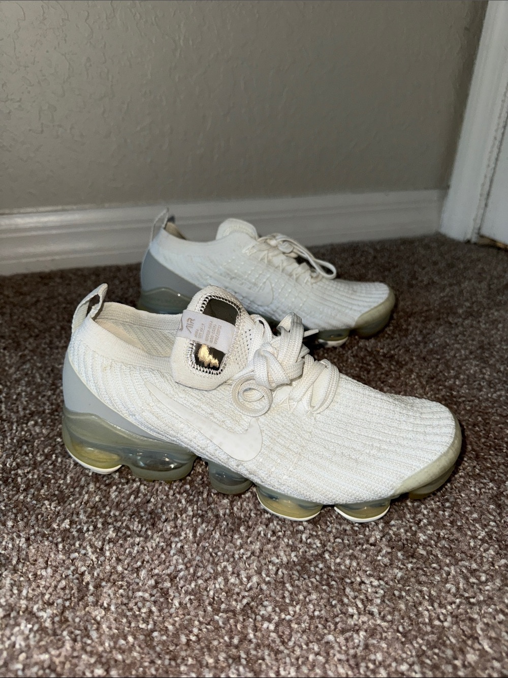 Nike VaporMax Flyknit Sneakers - White and Light Gray